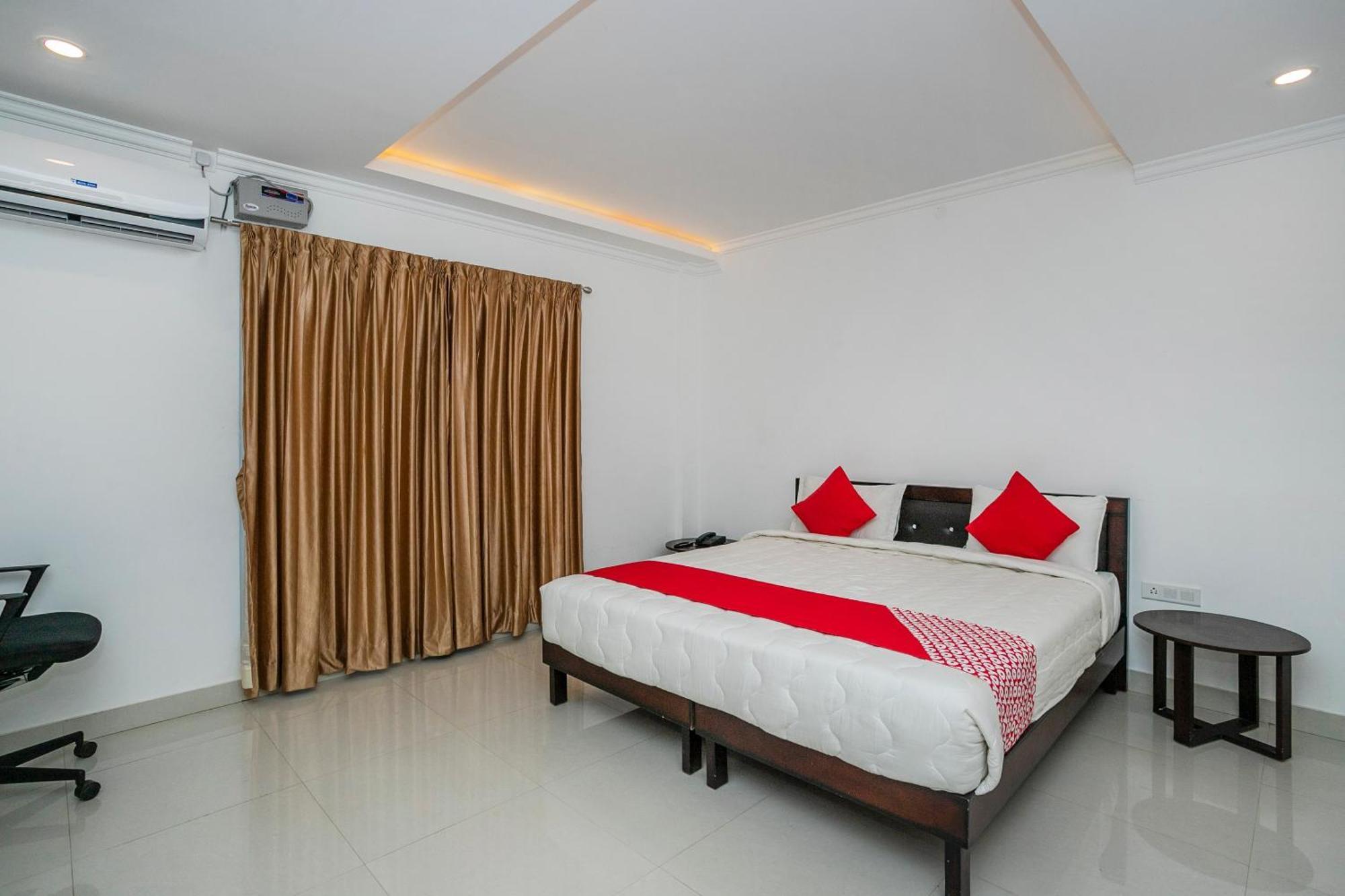 Hotel Collection O Cosmopolitan à Devanahalli Extérieur photo