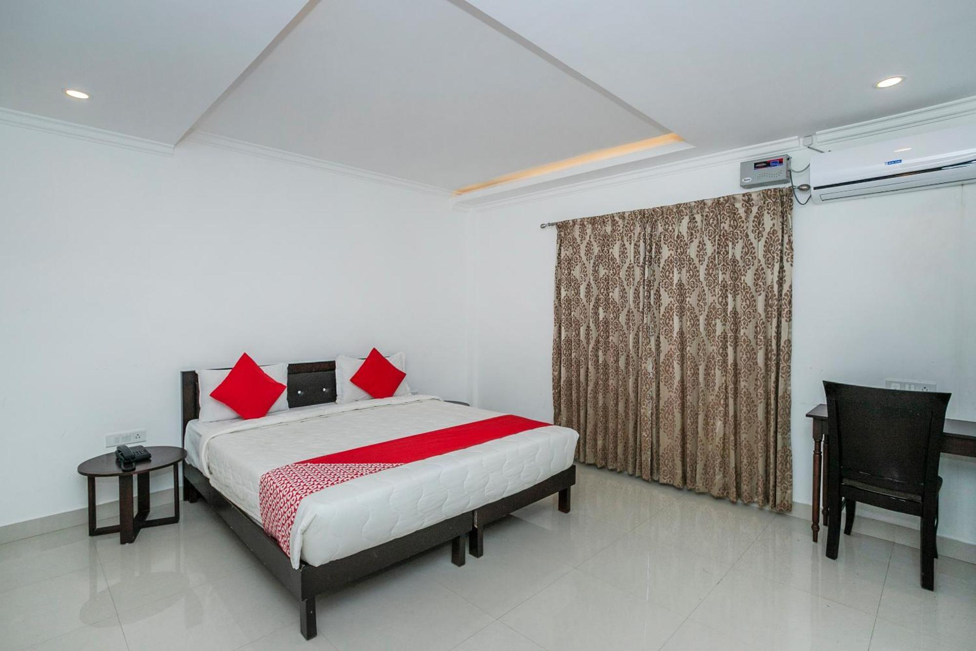 Hotel Collection O Cosmopolitan à Devanahalli Extérieur photo