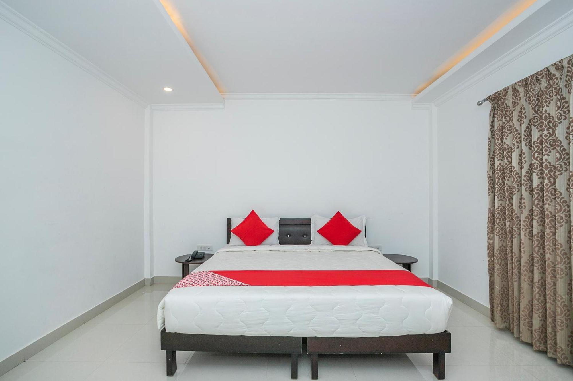 Hotel Collection O Cosmopolitan à Devanahalli Extérieur photo